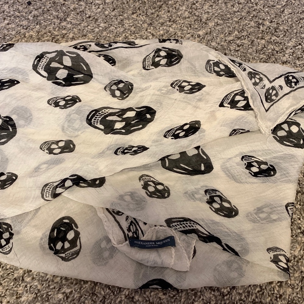 Alexander McQueen Off White Skull Scarf